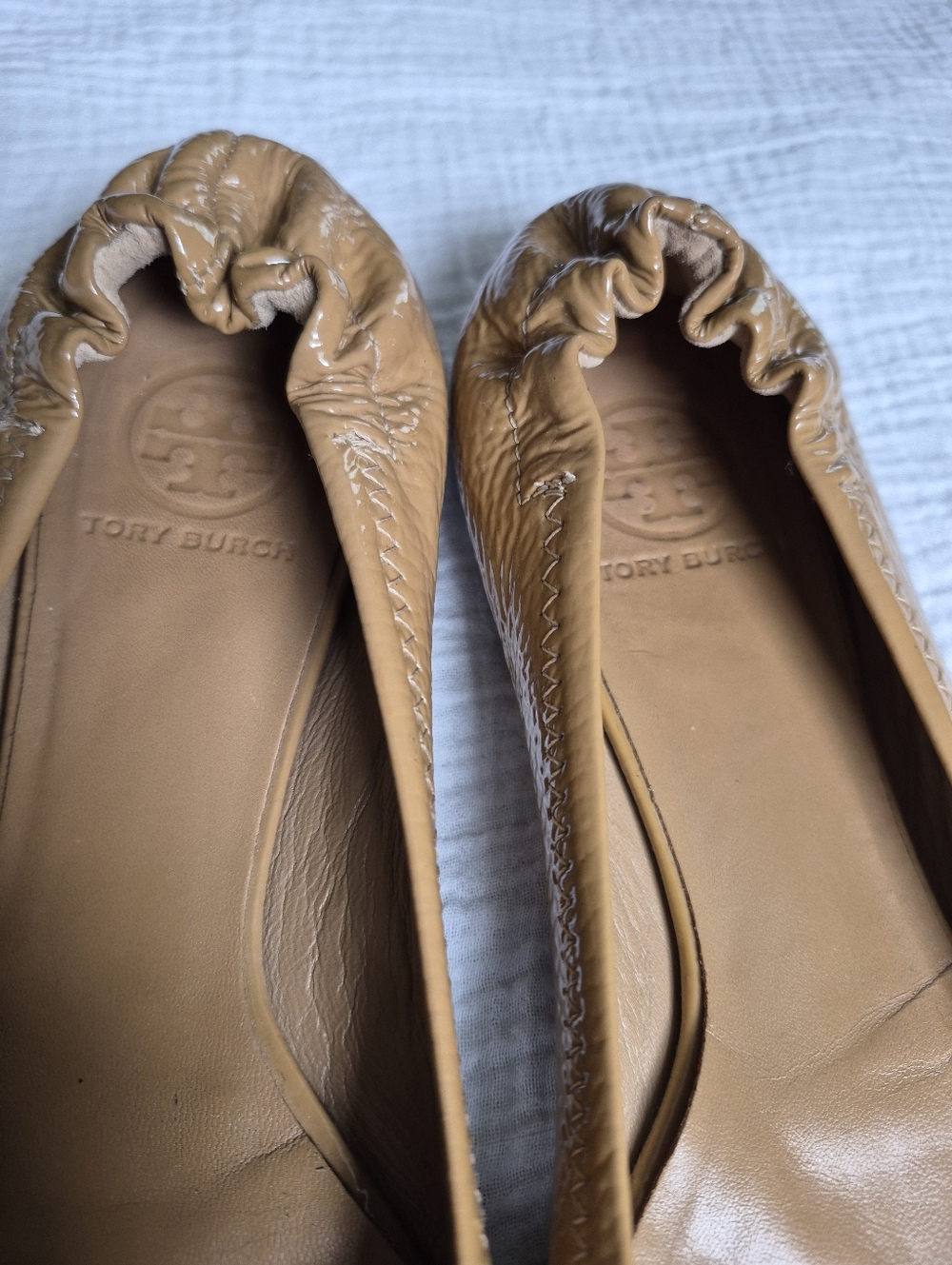 Tory Burch Reva Ballet Flats, Tan Patent  Leather, Size 7.5, GUC - Picture 3 of 13